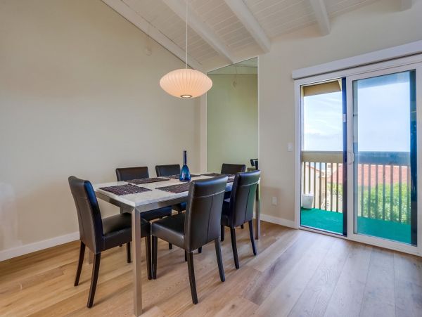 San Diego Beach Communities North Condo 996203