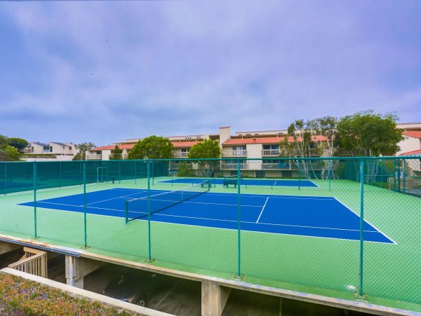 San Diego Beach Communities North Condo 996203
