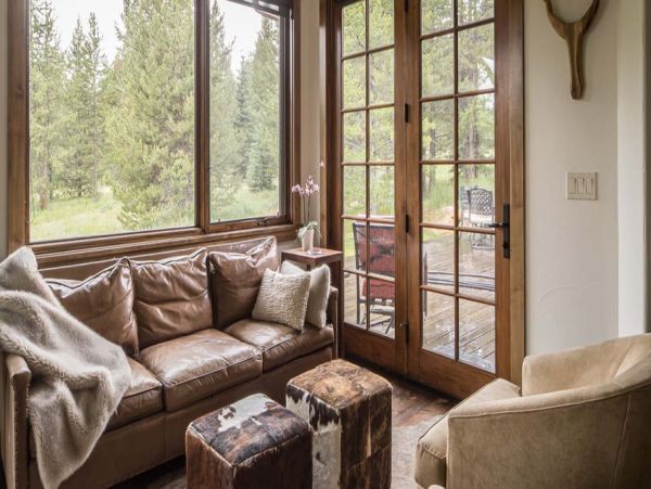 Luxurious Cozy Vacation Home In Big Sky 12 Guests