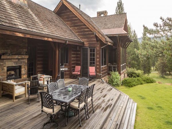 Luxurious Cozy Vacation Home In Big Sky 12 Guests