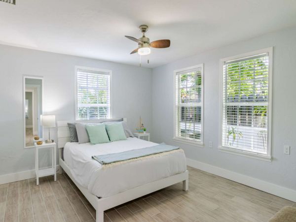 Luxury Renovated Vacation Home in Sarasota 3 Bedrooms