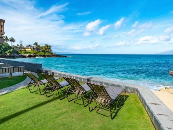 Lahaina Two Bedroom Vacation Condo Best Resort Amenities