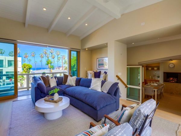 La Jolla 3 Bedroom Rental Home, Only Steps from Beach!