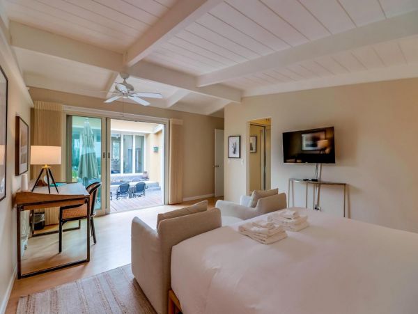La Jolla 3 Bedroom Rental Home, Only Steps from Beach!