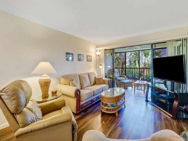 Fort Myers Beach Vacation Condo With Tennis Court Sleeps 4