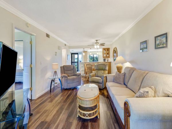 Fort Myers Beach Vacation Condo With Tennis Court Sleeps 4
