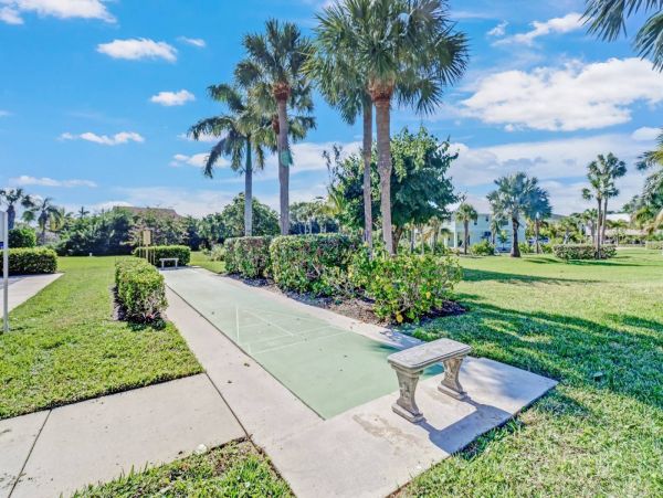 Fort Myers Beach Vacation Condo With Tennis Court Sleeps 4