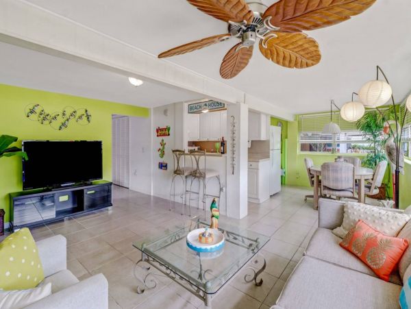Lovely One Bedroom Apartment Easy Beach Access in Fort Myers
