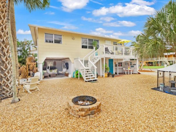Lovely One Bedroom Apartment Easy Beach Access in Fort Myers