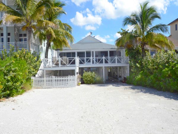 Bonita Springs One Bedroom Vacation Condo On The Beach