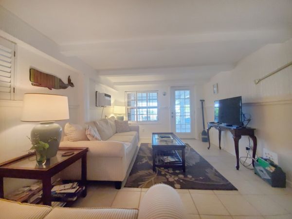 Bonita Springs One Bedroom Vacation Condo On The Beach