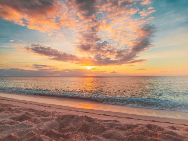 Anna Maria Charming Vacation Bungalow Short Walk to Beach