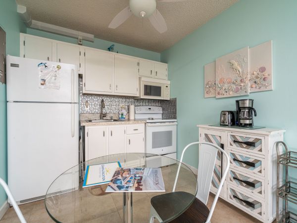 Fort Myers Beachfront One Bedroom Rental Condo