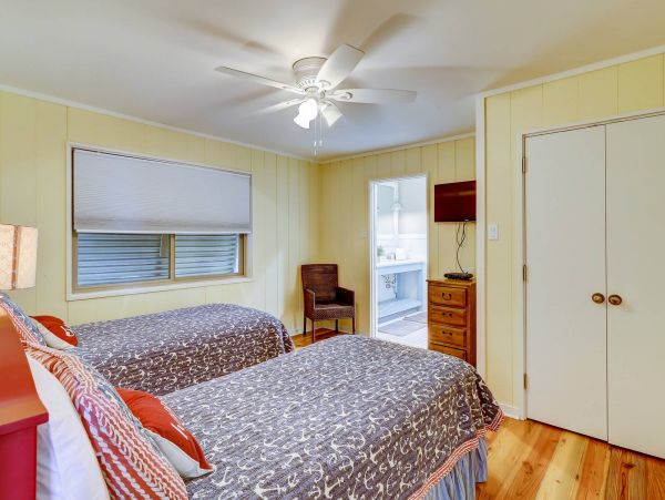Fabulous Oceanfront Vacation Home On Hilton Head 18 Guests