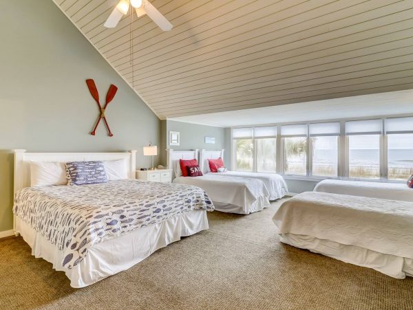 Fabulous Oceanfront Vacation Home On Hilton Head 18 Guests