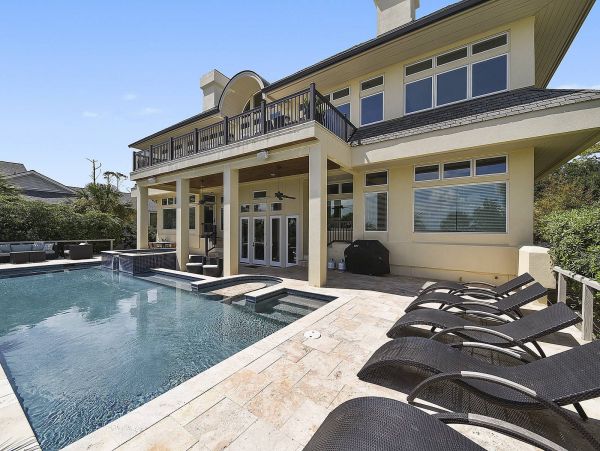 Hilton Head Luxurious 5 Bedroom Oceanfront Vacation Home