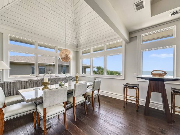 Hilton Head Luxurious 5 Bedroom Oceanfront Vacation Home