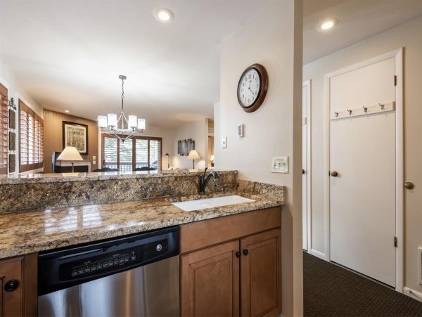 Park City Deer Valley Canyons Resort Condo 996303