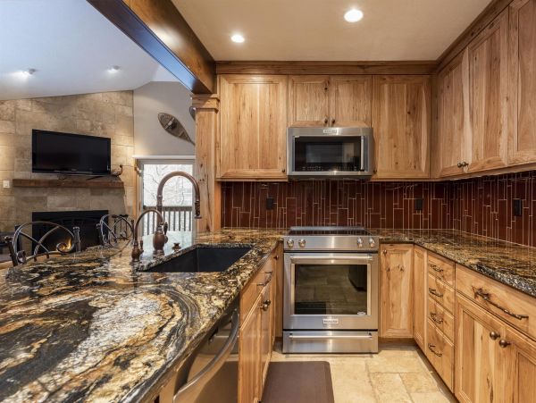 Park City Deer Valley Canyons Resort Condo 996338