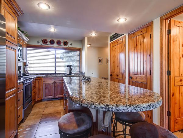 Park City Deer Valley Canyons Resort Condo 996355