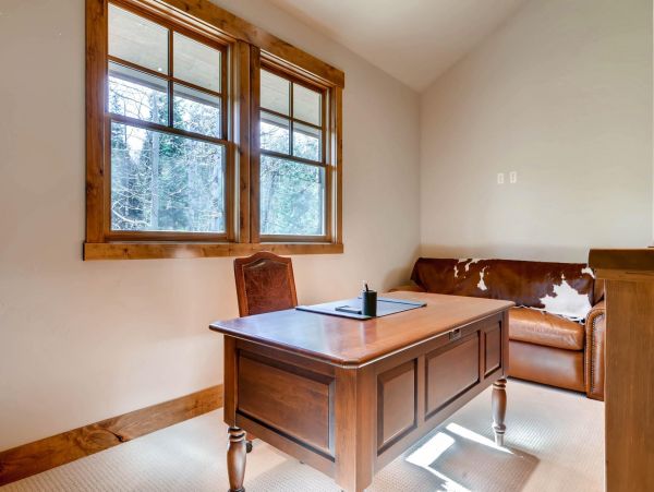 Cozy 6-Bed Park City Vacation Rental with Private Hot Tub