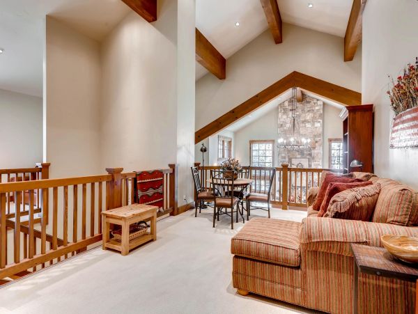 Cozy 6-Bed Park City Vacation Rental with Private Hot Tub