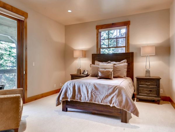 Cozy 6-Bed Park City Vacation Rental with Private Hot Tub