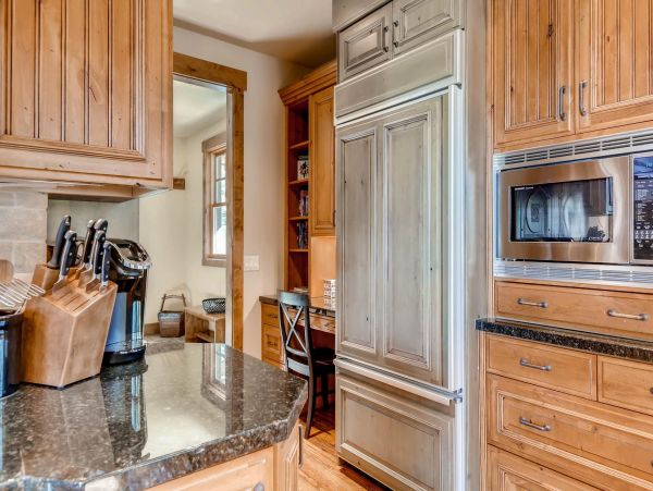 Cozy 6-Bed Park City Vacation Rental with Private Hot Tub