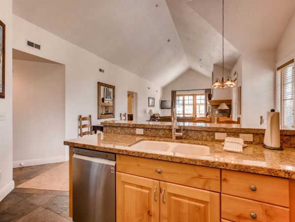 Park City Deer Valley Canyons Resort Condo 996392