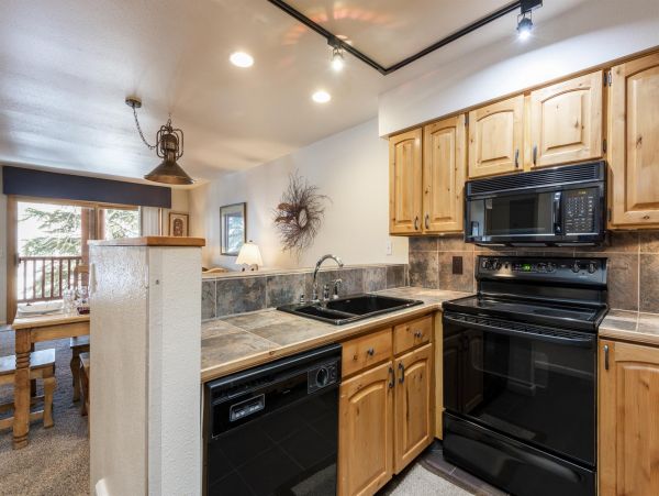 Park City Deer Valley Canyons Resort Condo 996405