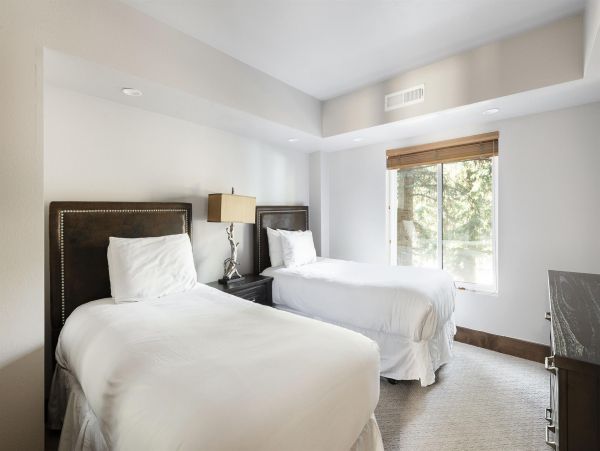 Park City Deer Valley Canyons Resort Condo 996410