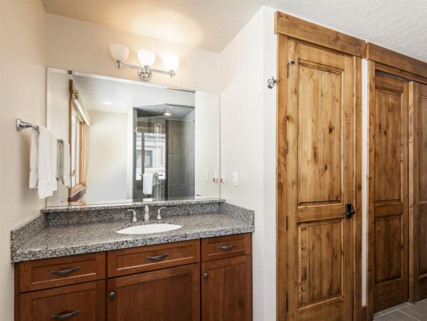 Park City Deer Valley Canyons Resort Condo 996475