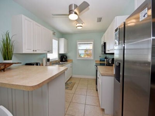 Manasota Key 2 Bedroom Vacation Home Located at Beach