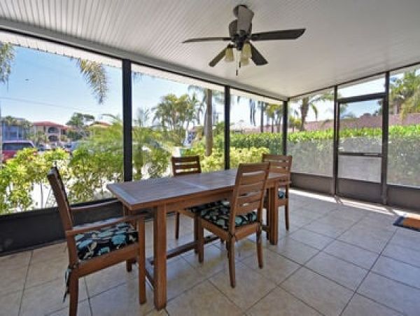 Manasota Key 2 Bedroom Vacation Home Located at Beach
