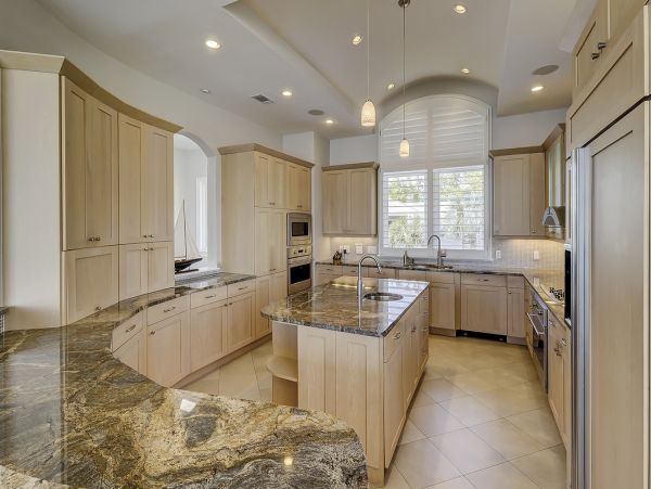 Oceanfront Stunning Vacation Home in Hilton Head 16 Guests