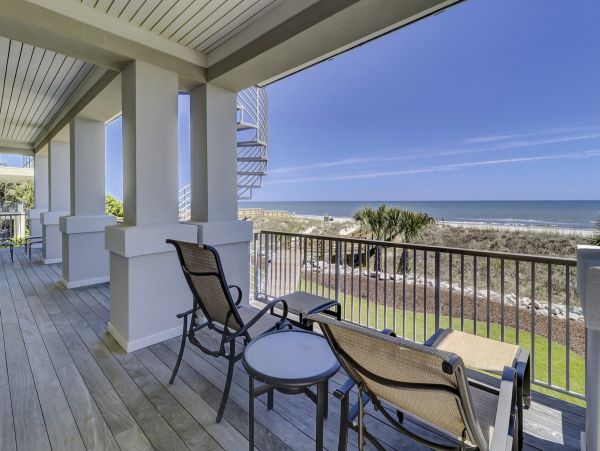 Oceanfront Stunning Vacation Home in Hilton Head 16 Guests