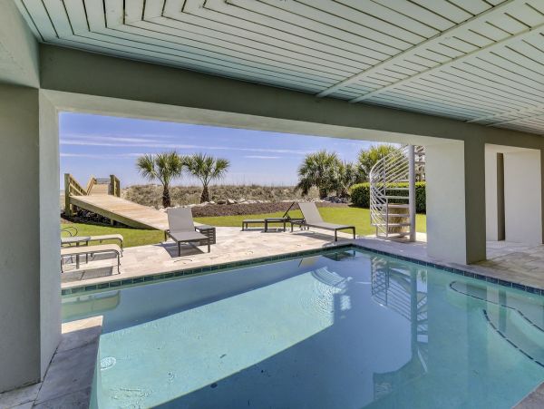 Oceanfront Stunning Vacation Home in Hilton Head 16 Guests