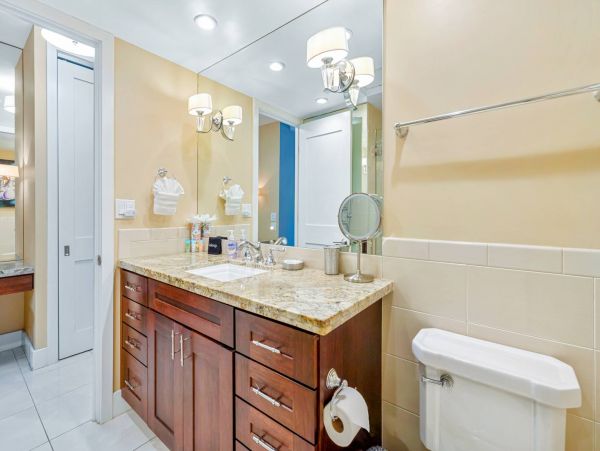 Spectacular Beach Vacation Condo with Tennis Courts Lahaina
