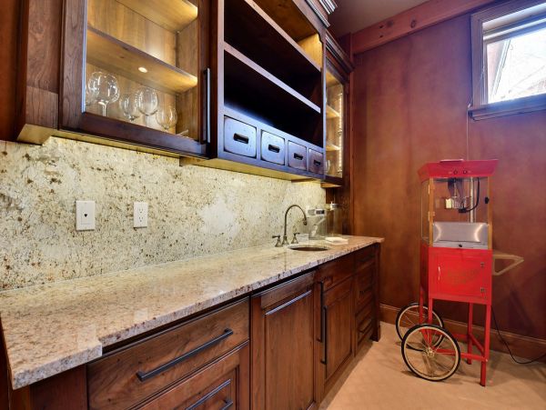 Mountain Views 5 Bedroom Vacation Home in Park City