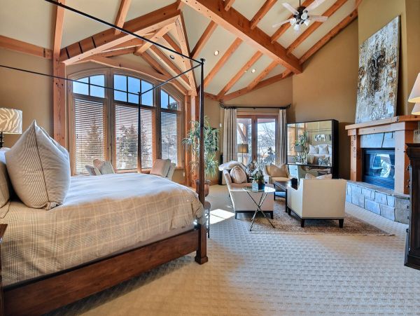 Mountain Views 5 Bedroom Vacation Home in Park City