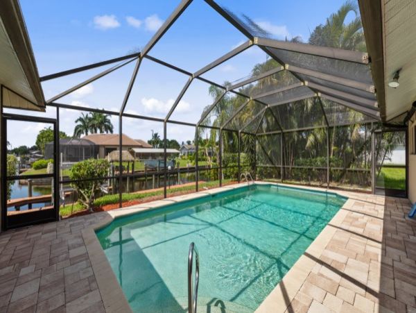Canalside Three Bedroom Vacation Home in Cape Coral
