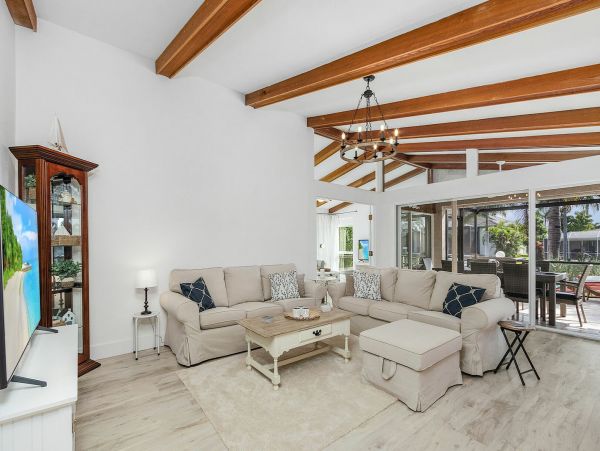 Beautiful Vacation Farmhouse Villa with Private Pool