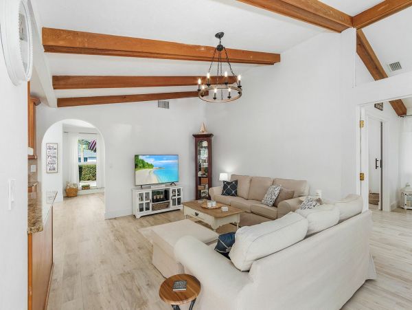 Beautiful Vacation Farmhouse Villa with Private Pool
