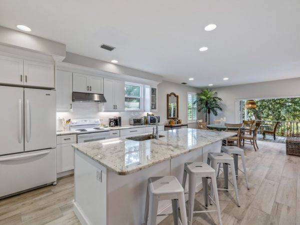 Charming Vacation Home in Boca Grande Walk to Beach Sleeps 6