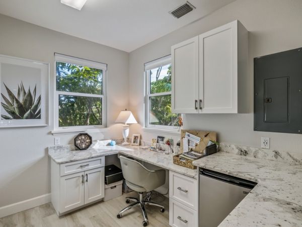 Charming Vacation Home in Boca Grande Walk to Beach Sleeps 6