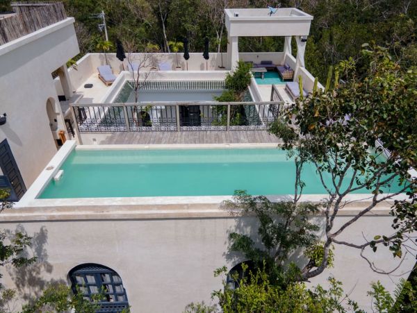 Luxurious Vacation Villa in Tulum with Pool & Jacuzzi