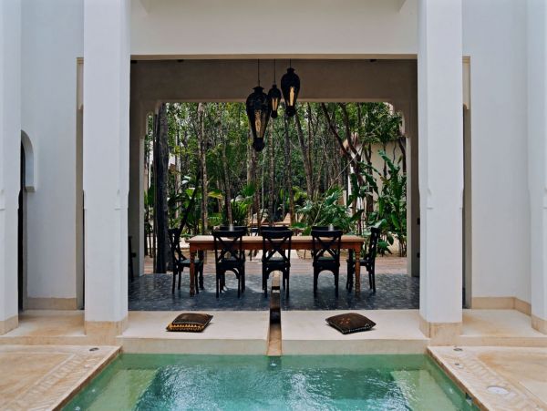 Luxurious Vacation Villa in Tulum with Pool & Jacuzzi