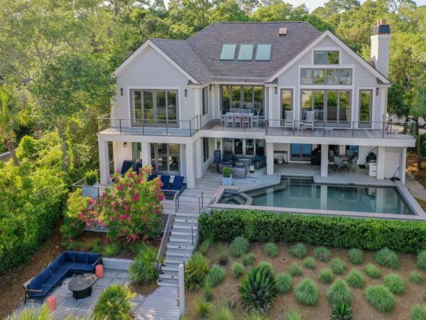 Luxury Beach Home with Ocean Views Sleeps 14