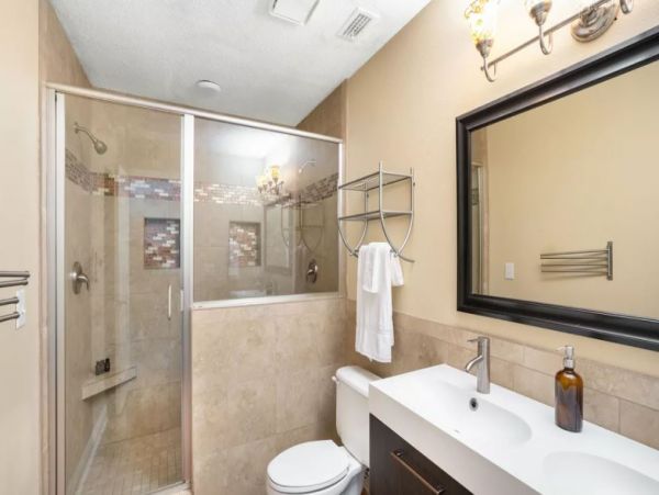 Beach Vacation Home In Destin 16 Guests