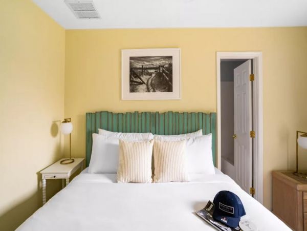 Beautiful Beach Vacation Home 18 Guests